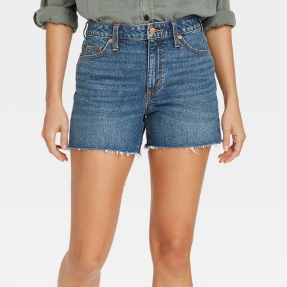 Universal thread vintage midi shorts